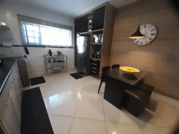 Imagem Casa com 3 Quartos à Venda, 268 m² em Vila Progresso - Niterói Imagem Casa com 3 Quartos à Venda, 268 m² em Vila Progresso - Niterói