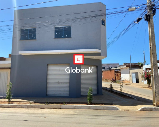 Imóvel Comercial à Venda, 48 m² em Acácias - Montes Claros