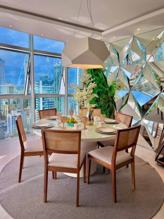 Imagem Apartamento com 3 Quartos para Alugar, 128 m² em Centro - Balneário Camboriú