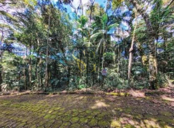 Terreno à Venda, 988 m² em Prata - Teresópolis