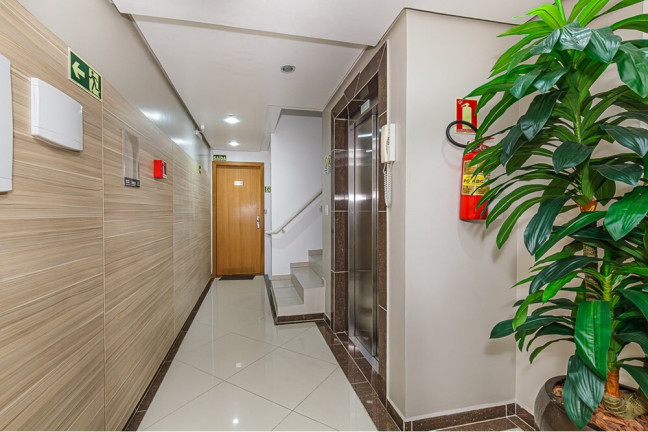 Imagem Apartamento com 2 Quartos à Venda, 65 m² em Petrópolis - Porto Alegre