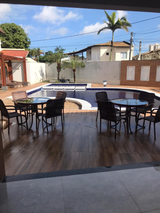 Imagem Casa com 5 Quartos à Venda, 206 m² em Feira De Santana Imagem Casa com 5 Quartos à Venda, 206 m² em Feira De Santana