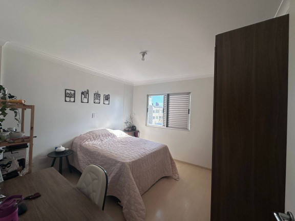 Apartamento com 3 Quartos à Venda, 77 m² em Centro - Cascavel