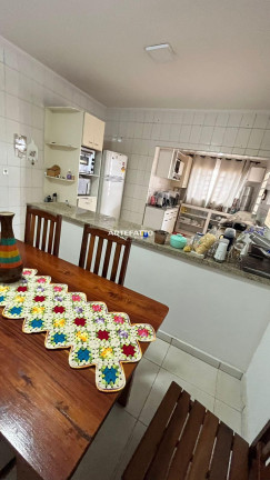 Casa com 4 Quartos à Venda, 302 m²