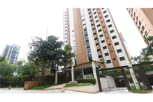 Imagem Imóvel com 4 Quartos à Venda, em Vila Suzana - São Paulo Imagem Imóvel com 4 Quartos à Venda, em Vila Suzana - São Paulo