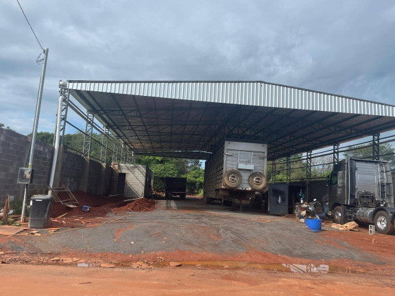 Sala Comercial à Venda, 1.000 m² em Tangará Da Serra