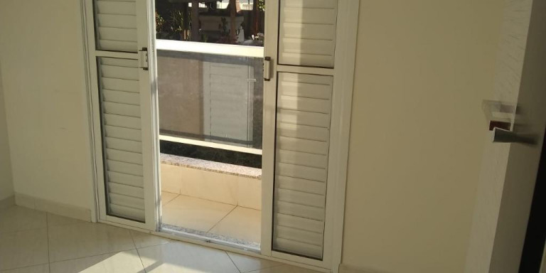 Imagem Kitnet com 1 Quarto para Alugar, 35 m² em Jardim Santa Helena - Suzano Imagem Kitnet com 1 Quarto para Alugar, 35 m² em Jardim Santa Helena - Suzano