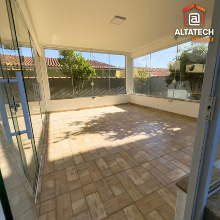 Imagem Casa com 3 Quartos à Venda, 250 m² em Jardim Das Hortênsias - Poços De Caldas Imagem Casa com 3 Quartos à Venda, 250 m² em Jardim Das Hortênsias - Poços De Caldas