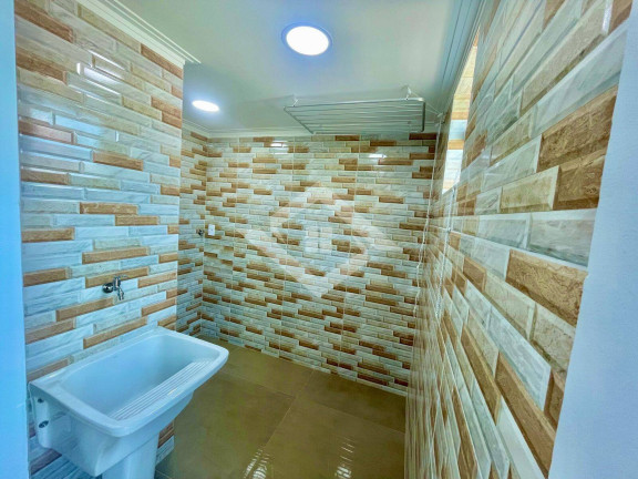 Imagem Casa com 2 Quartos para Alugar, 80 m² em Méier - Rio De Janeiro