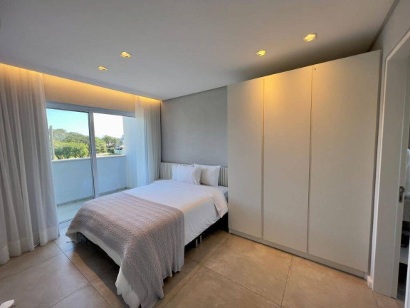 Imagem Casa à Venda, 540 m² em Xangri-lá Imagem Casa à Venda, 540 m² em Xangri-lá