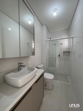 Imagem Casa com 5 Quartos à Venda, 450 m² em Jurerê Internacional - Florianópolis Imagem Casa com 5 Quartos à Venda, 450 m² em Jurerê Internacional - Florianópolis