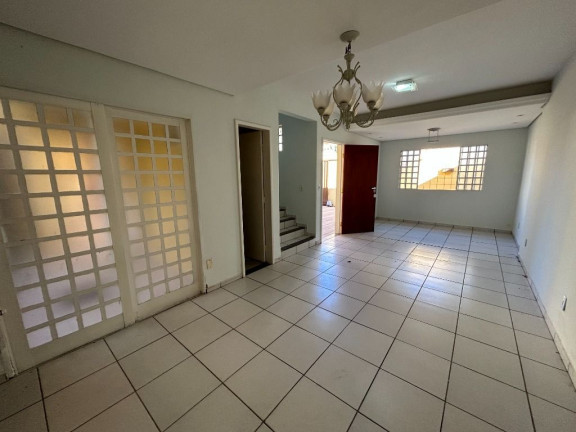 Imagem Sobrado com 3 Quartos à Venda, 146 m² em Jardim Santo Antonio - Goiânia