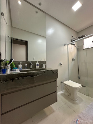 Imagem Casa com 3 Quartos à Venda, 310 m² em Caiçaras - Patos De Minas Imagem Casa com 3 Quartos à Venda, 310 m² em Caiçaras - Patos De Minas