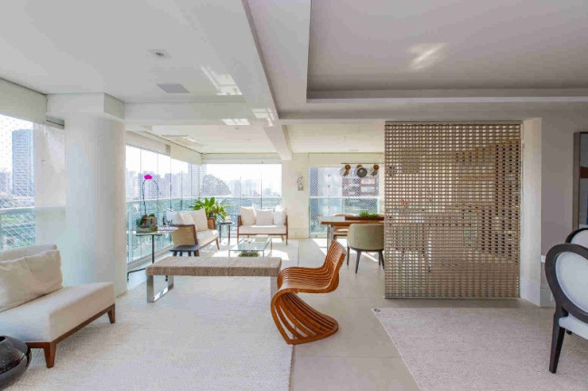 Foto do imóvel Imóvel com 4 Quartos à Venda, 251 m² em Campo Belo - São Paulo