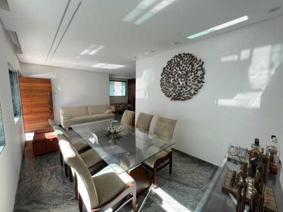 Imagem Casa com 3 Quartos à Venda, 195 m² em Sagrada Família - Belo Horizonte Imagem Casa com 3 Quartos à Venda, 195 m² em Sagrada Família - Belo Horizonte