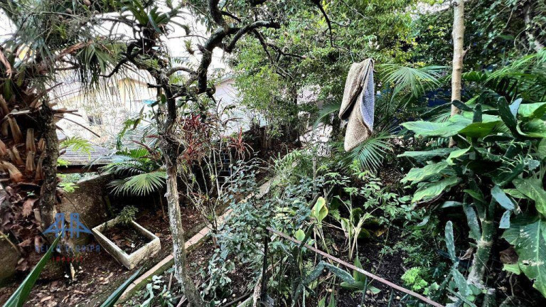 Imagem Casa com 2 Quartos à Venda ou Locação, 90 m² em Trindade - Florianópolis Imagem Casa com 2 Quartos à Venda ou Locação, 90 m² em Trindade - Florianópolis