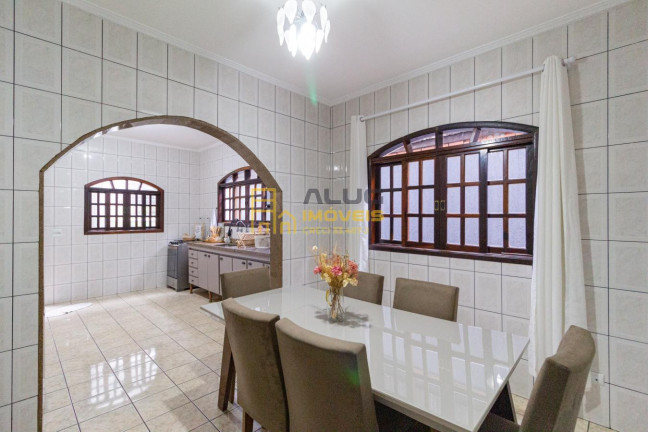Imagem Casa com 3 Quartos à Venda, 180 m² em Remédios - Osasco
