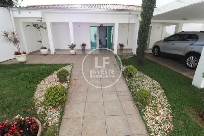 Imagem Casa com 4 Quartos à Venda, 360 m² em Jardim América - Goiânia