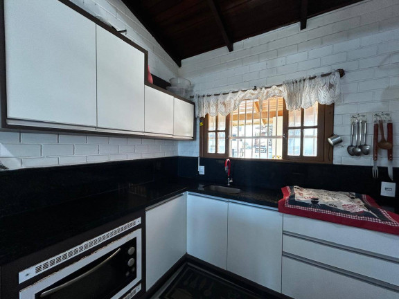 Imagem Casa com 3 Quartos à Venda, 518 m² em Centro - Barra Velha