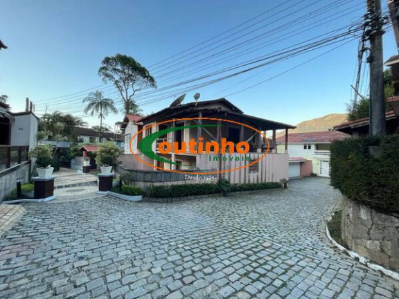 Imagem Casa com 3 Quartos à Venda, 146 m² em Agriões - Teresópolis
