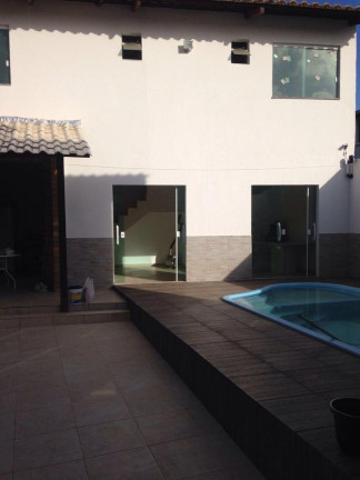 Imagem Casa com 5 Quartos à Venda, 380 m² em Itapuã - Salvador Imagem Casa com 5 Quartos à Venda, 380 m² em Itapuã - Salvador