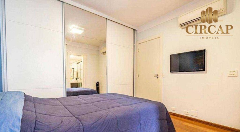 Imagem Apartamento com 3 Quartos à Venda, 246 m² em Itaim - São Paulo