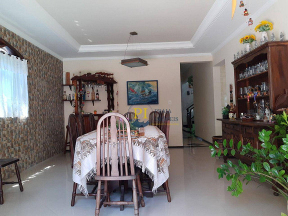 Imagem Casa com 6 Quartos à Venda, 327 m² em Canto Do Forte - Praia Grande Imagem Casa com 6 Quartos à Venda, 327 m² em Canto Do Forte - Praia Grande