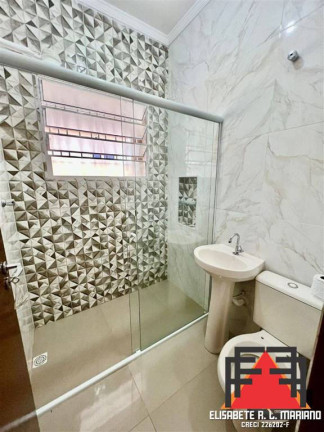 Imagem Casa com 2 Quartos à Venda, 105 m² em Solemar - Praia Grande Imagem Casa com 2 Quartos à Venda, 105 m² em Solemar - Praia Grande