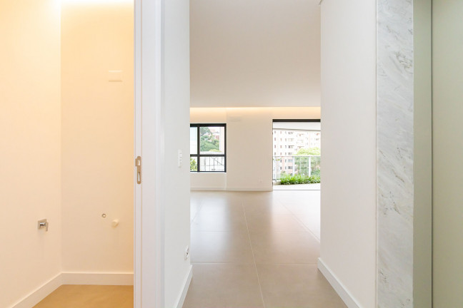 Imagem Apartamento com 3 Quartos à Venda, 241 m² em Cabral - Curitiba Imagem Apartamento com 3 Quartos à Venda, 241 m² em Cabral - Curitiba