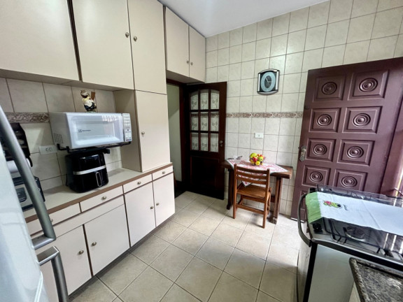 Imagem Casa com 2 Quartos à Venda, 136 m² em Jardim Regis - São Paulo