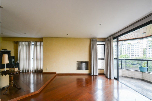 Imóvel com 4 Quartos à Venda, 160 m² em Vila Suzana - São Paulo