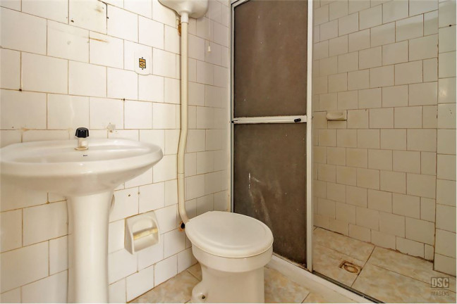 Imagem Imóvel com 1 Quarto à Venda, em Vila Nova - Porto Alegre Imagem Imóvel com 1 Quarto à Venda, em Vila Nova - Porto Alegre