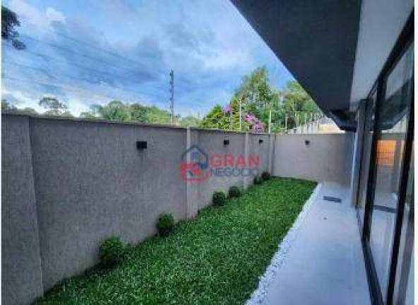 Imagem Sobrado com 3 Quartos à Venda, 166 m² em Pilarzinho - Curitiba