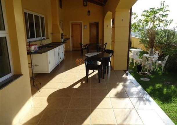 Imagem Casa com 3 Quartos à Venda, 300 m² em Loteamento Alphaville Campinas - Campinas Imagem Casa com 3 Quartos à Venda, 300 m² em Loteamento Alphaville Campinas - Campinas