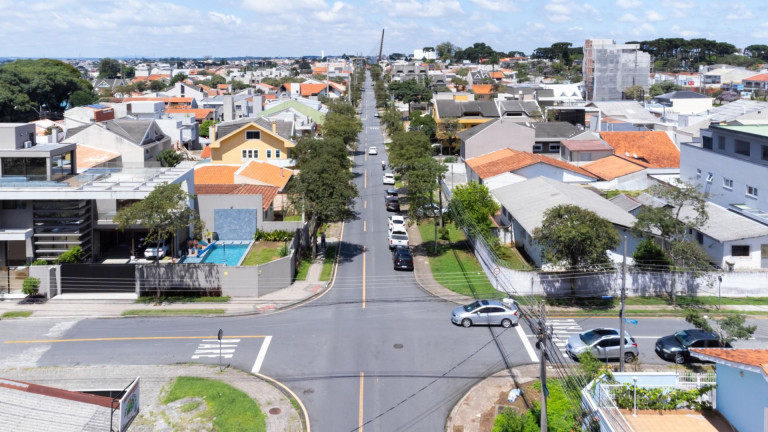 Imagem Terreno à Venda, 660 m² em Jardim Das Américas - Curitiba Imagem Terreno à Venda, 660 m² em Jardim Das Américas - Curitiba