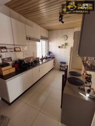 Imagem Casa com 3 Quartos à Venda, 224 m² em Fragata - Pelotas