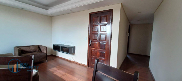 Imagem Apartamento com 3 Quartos para Alugar, 100 m² em Centro - Irati Imagem Apartamento com 3 Quartos para Alugar, 100 m² em Centro - Irati