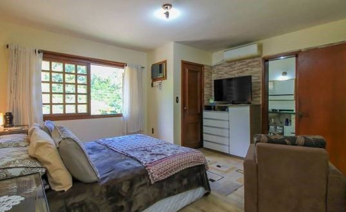 Imagem Casa com 4 Quartos à Venda,  em Espírito Santo - Porto Alegre