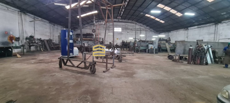 Imóvel Comercial à Venda, 570 m² em Porto - Pelotas