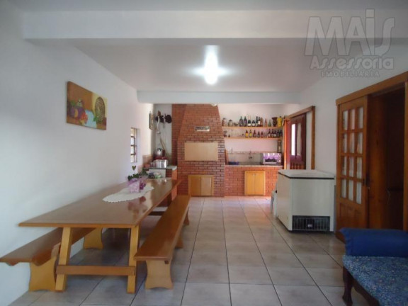 Imagem Casa com 5 Quartos à Venda, 380 m² em Scharlau - São Leopoldo Imagem Casa com 5 Quartos à Venda, 380 m² em Scharlau - São Leopoldo