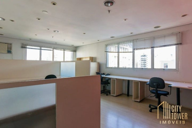 Sala Comercial à Venda, 41 m² em Vila Olímpia - São Paulo