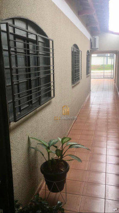 Imagem Casa com 4 Quartos à Venda, 285 m² em Jardim América - Goiânia Imagem Casa com 4 Quartos à Venda, 285 m² em Jardim América - Goiânia