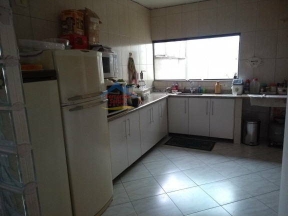 Imagem Sobrado com 3 Quartos à Venda, 220 m² em Vila Lucinda - Santo André