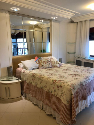 Imagem Apartamento com 4 Quartos à Venda, 190 m² em Centro - Florianópolis