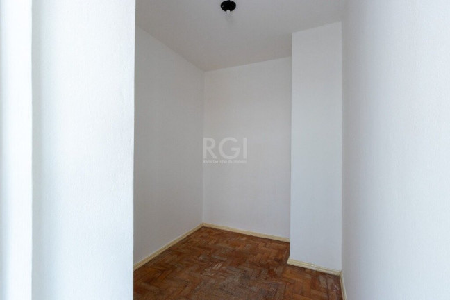 Imagem Imóvel com 2 Quartos à Venda, em Cristal - Porto Alegre Imagem Imóvel com 2 Quartos à Venda, em Cristal - Porto Alegre