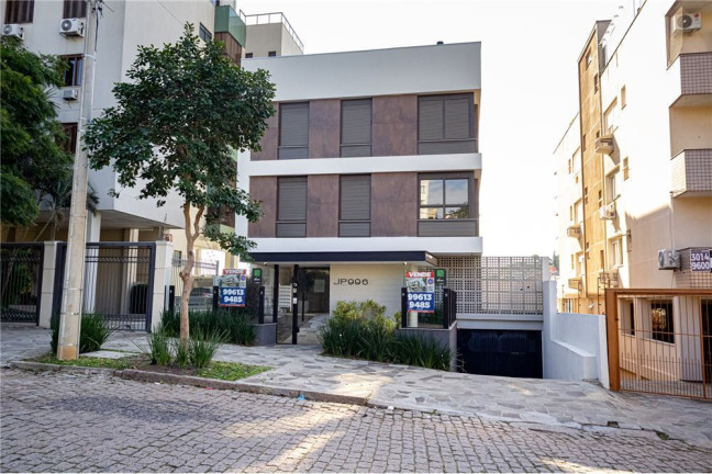 Imagem Imóvel com 3 Quartos à Venda, em Chácara Das Pedras - Porto Alegre Imagem Imóvel com 3 Quartos à Venda, em Chácara Das Pedras - Porto Alegre