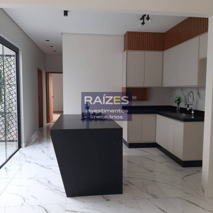 Imagem Casa com 3 Quartos à Venda, 129 m² em Residencial Quinta Dos Vinhedos - Bragança Paulista Imagem Casa com 3 Quartos à Venda, 129 m² em Residencial Quinta Dos Vinhedos - Bragança Paulista