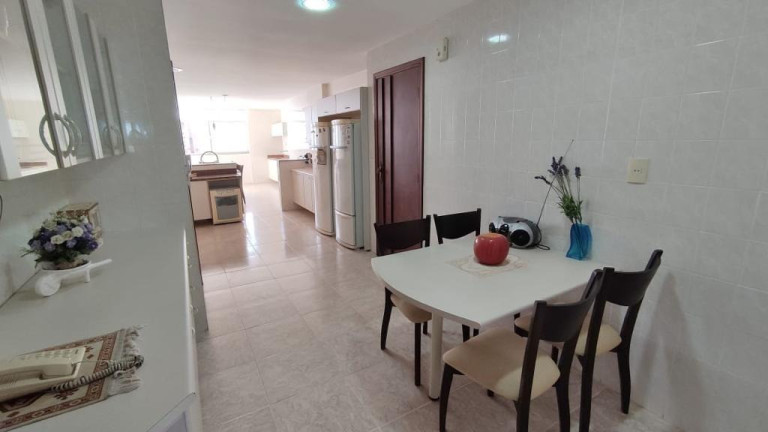 Imagem Imóvel com 4 Quartos à Venda, 254 m² em Praia Do Morro - Guarapari Imagem Imóvel com 4 Quartos à Venda, 254 m² em Praia Do Morro - Guarapari