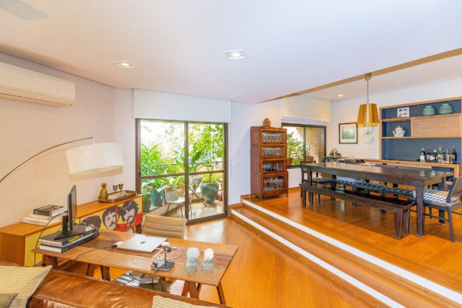 Imagem Apartamento com 3 Quartos à Venda, 218 m² em Itaim - São Paulo