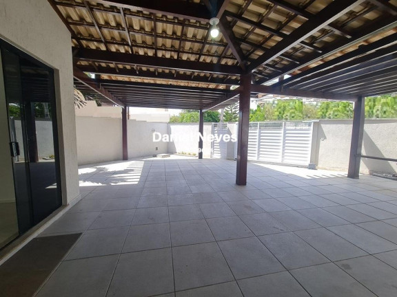 Imagem Casa de Condomínio com 4 Quartos à Venda, 270 m² em Buraquinho - Lauro De Freitas